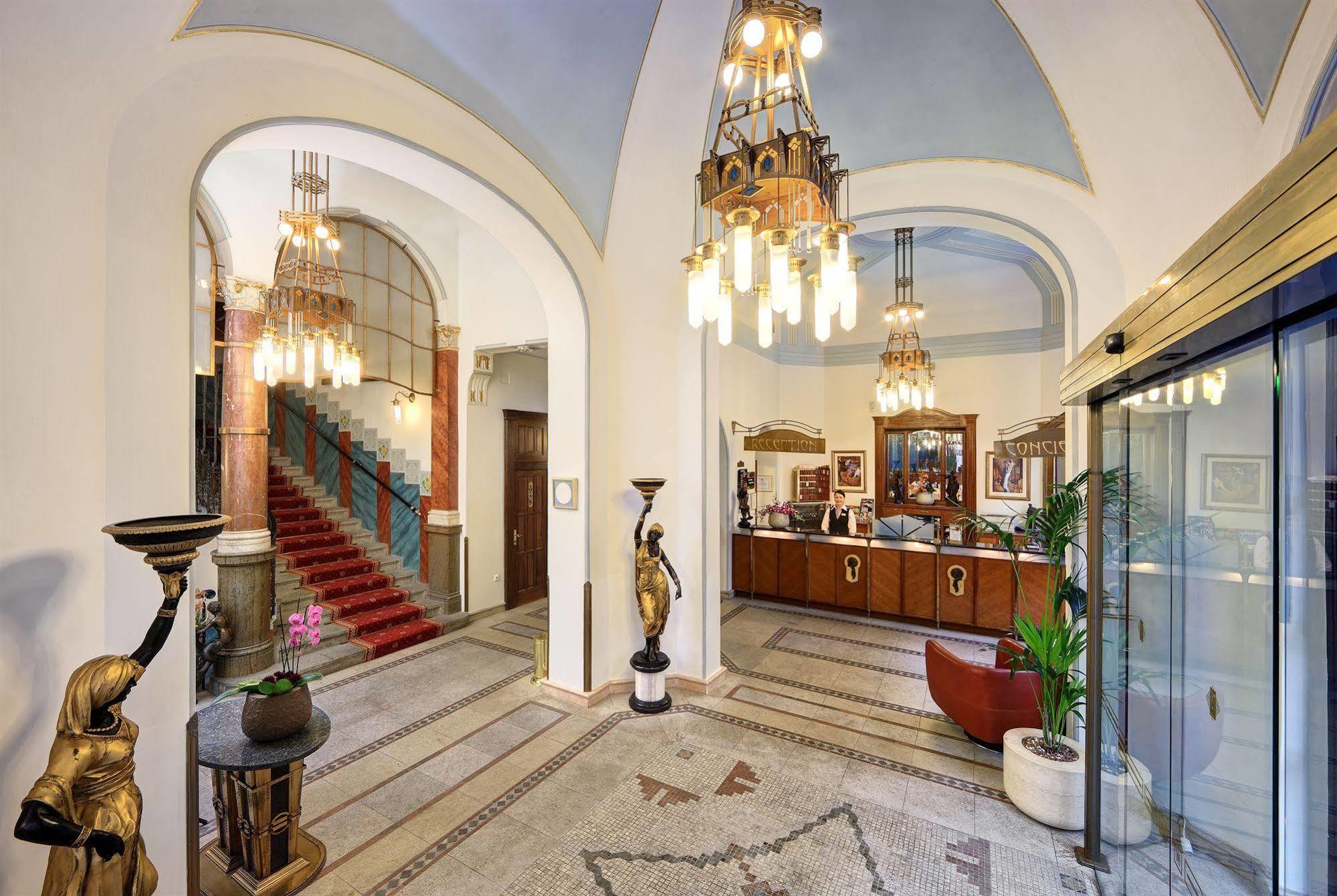 Hotel Paris Prague Interior photo